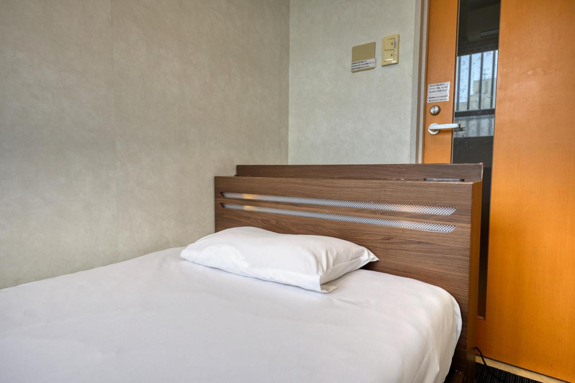Guest House Grand Naha Exteriér fotografie