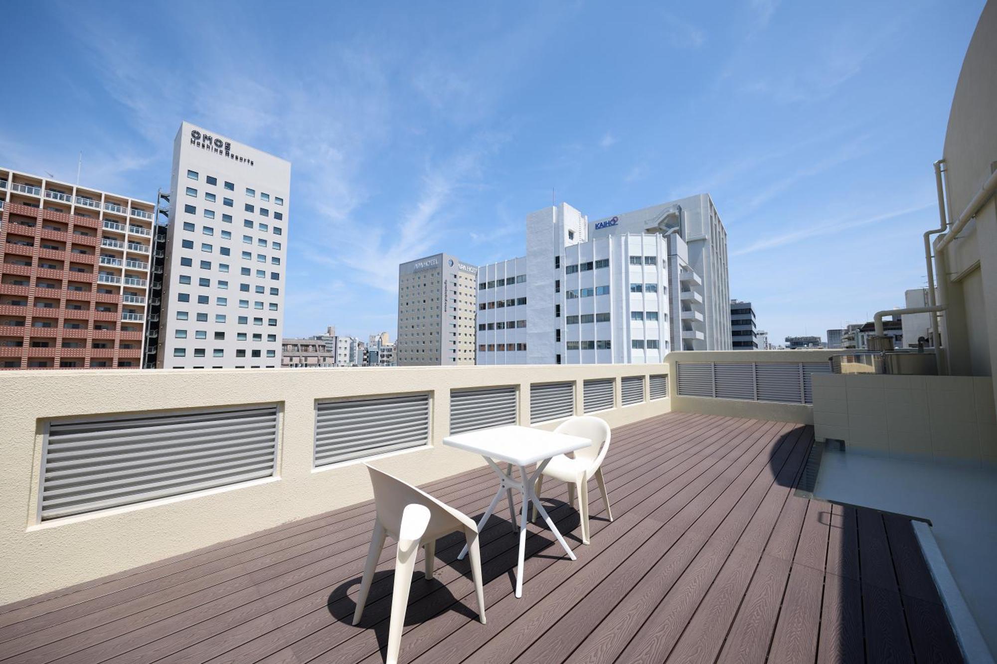 Guest House Grand Naha Exteriér fotografie
